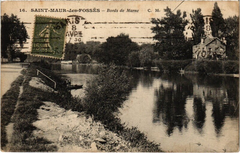Carte postale ancienne St Maur Bords de Marne