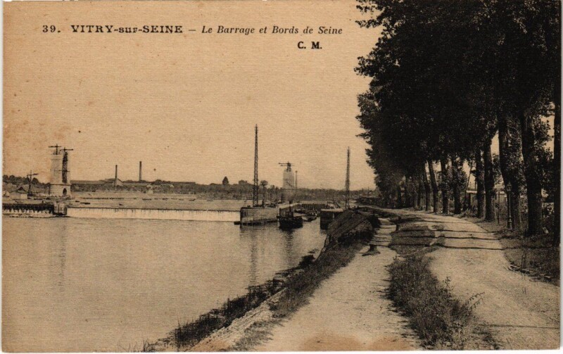 Carte postale ancienne Vitry Barrage et Bords de Seine