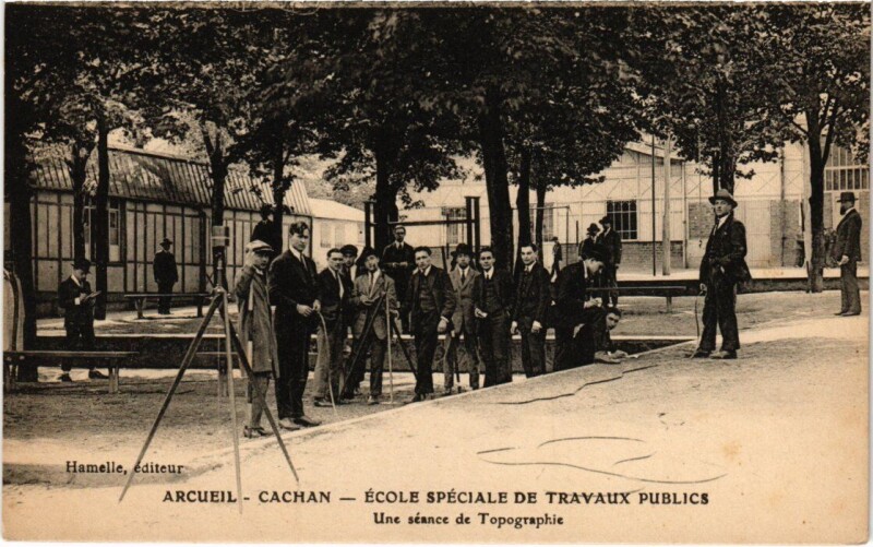 Carte postale ancienne Cachan Ecole Speciale de Travaux Publics à Cachan