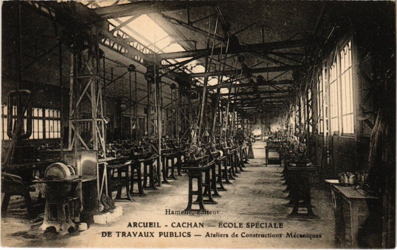 Carte postale ancienne Cachan Ecole Speciale de Travaux Publics à Cachan
