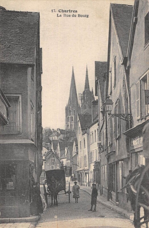 Carte postale ancienne Chartres / La Rue Du Bourg à Chartres