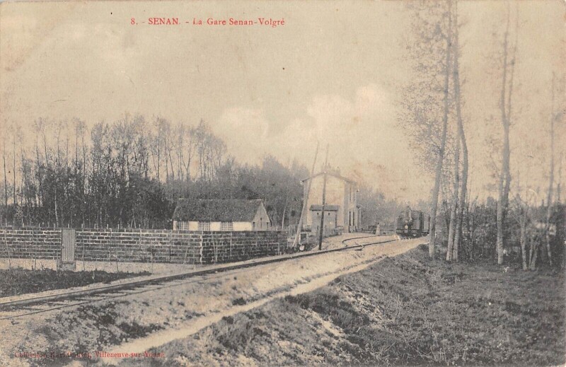 Carte postale ancienne Senan - La Gare Senan - Volgre à Senan
