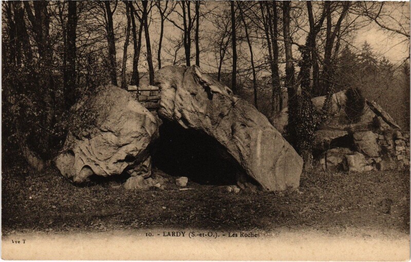 Carte postale ancienne Lardy Les Roches France à Lardy