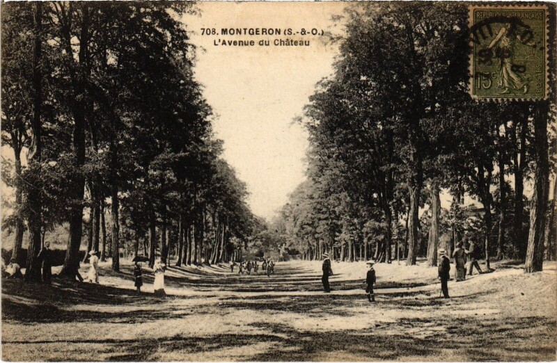Carte postale ancienne Montgeron L'Avenue du Chateau France à Montgeron