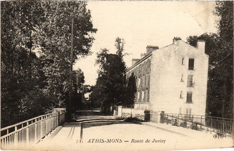 Carte postale ancienne Athis-Mons Route de Juvisy France à Athis-Mons