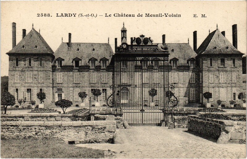 Carte postale ancienne Lardy Le Chateau de Mesnil-Voisin France à Lardy