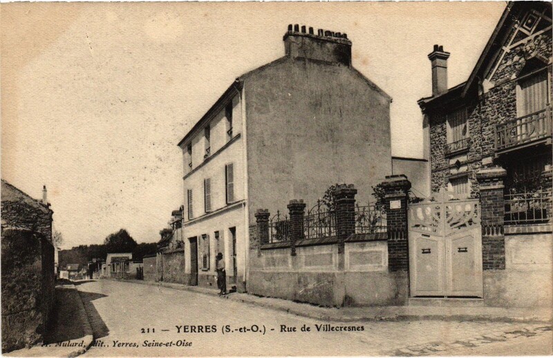 Carte postale ancienne Yerres Rue de Villecresnes France à Yerres