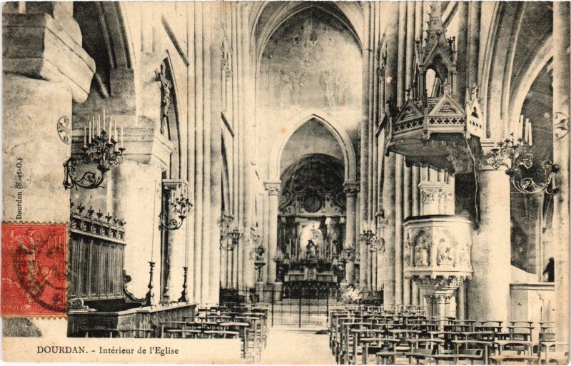 Carte postale ancienne Dourdan Interieur de l'Eglise France à Dourdan