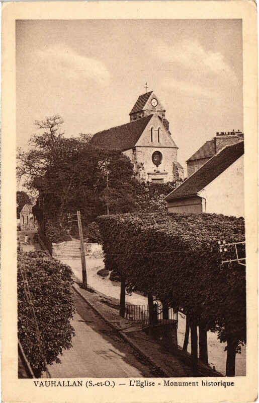 Carte postale ancienne Vauhallan L'Eglise, Monument historique France à Vauhallan
