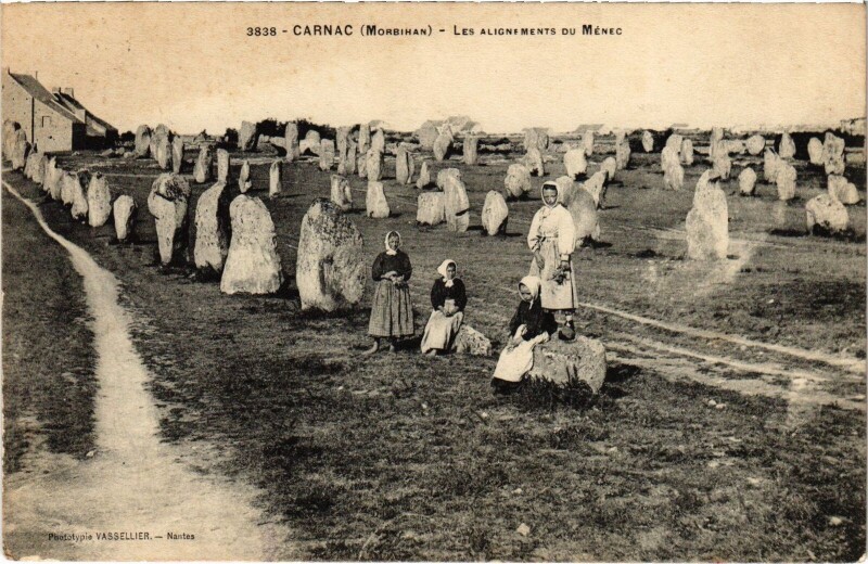 Carte postale ancienne Carnac - Les Alignements du Menec à Carnac