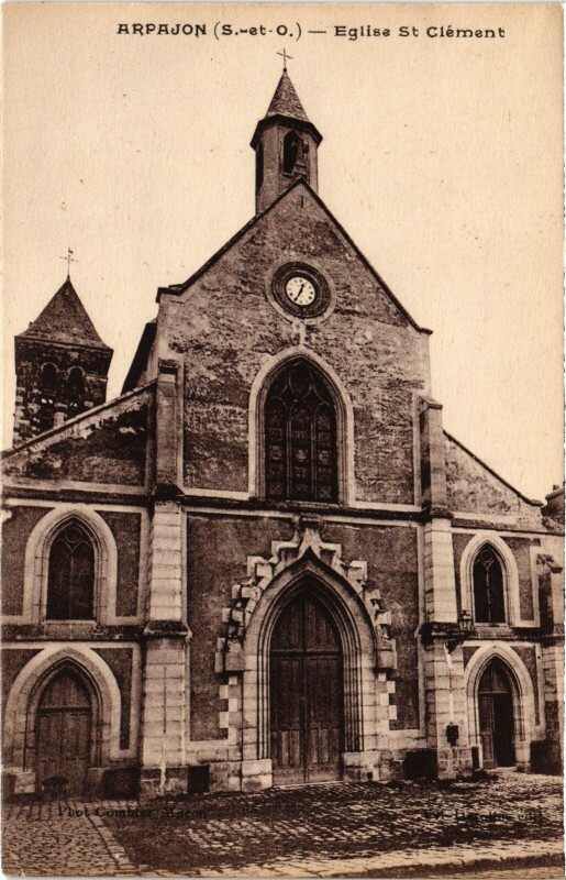 Carte postale ancienne Arpajon Eglise Saint-Clement France à Arpajon