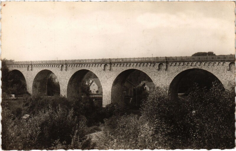 Carte postale ancienne Orsay Viaduc de Mondetour France à Orsay
