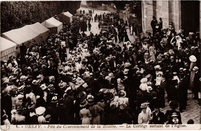 Carte postale ancienne Orsay Fete du Couronnement de la Rosiere France à Orsay