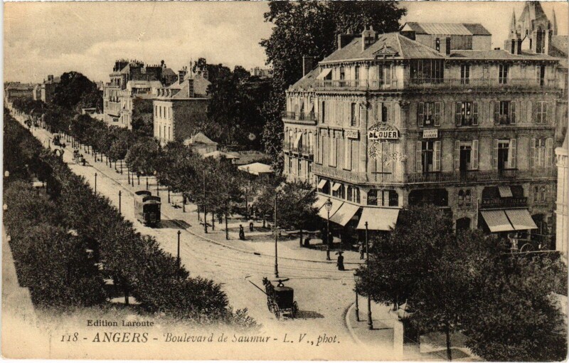 Carte postale ancienne Angers Boulebard de Saumur à Angers