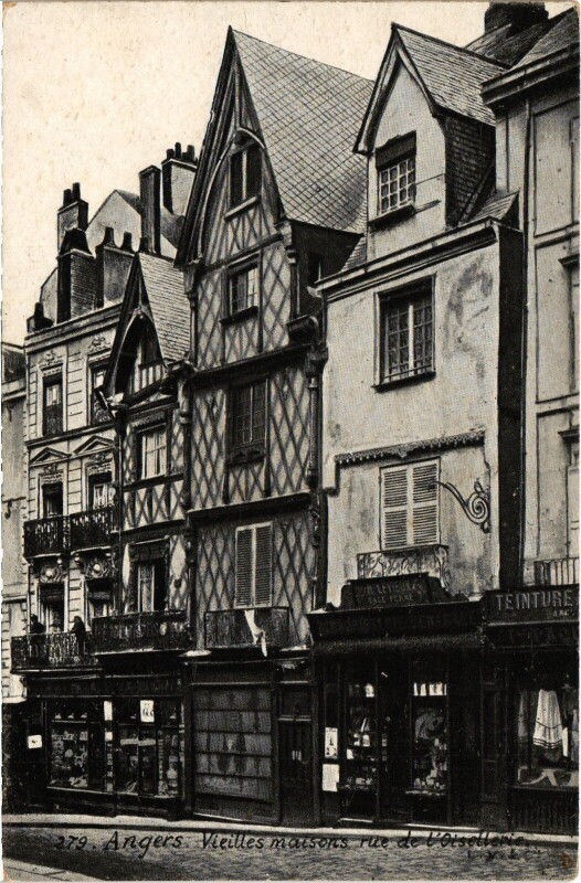 Carte postale ancienne Angers Vieilles maisons à Angers