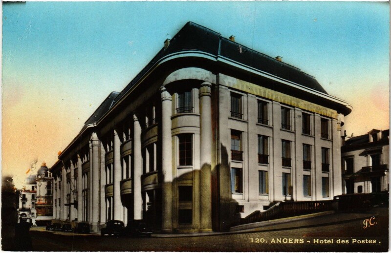 Carte postale ancienne Angers Hotel des Postes à Angers