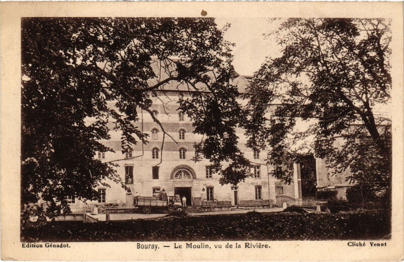 Carte postale ancienne Bouray Le Moulin, vu de la Riviere France