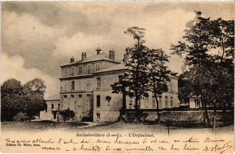 Carte postale ancienne Ballainvilliers L'Orphelinat France à Ballainvilliers