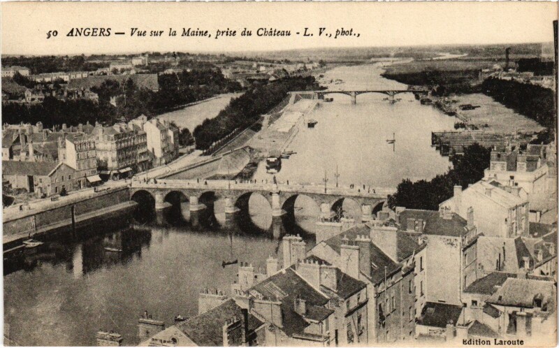 Carte postale ancienne Angers Vue sur la Maine à Angers