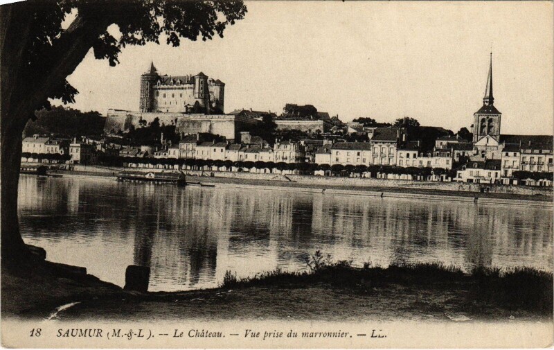 Carte postale ancienne Saumur le Chateau à Saumur