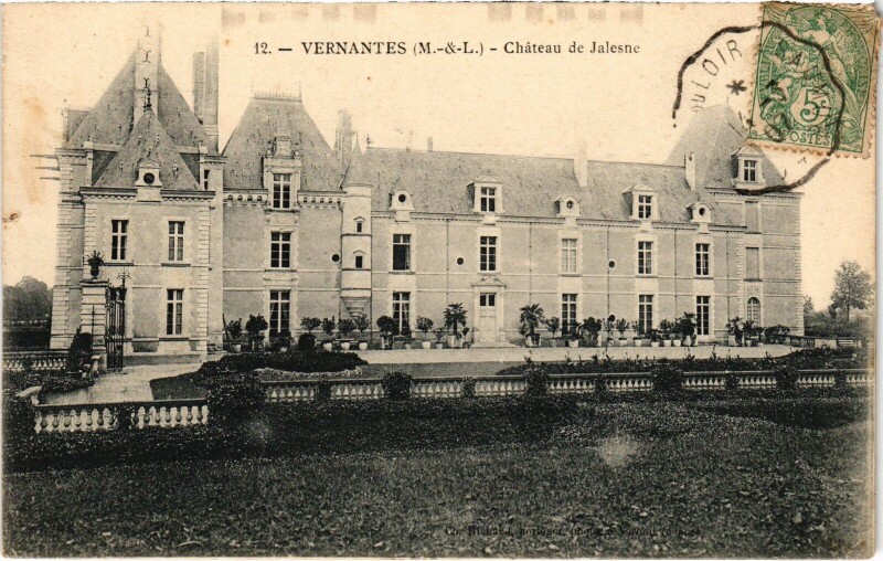 Carte postale ancienne Vernantes le Chateau de Jalesne à Vernantes