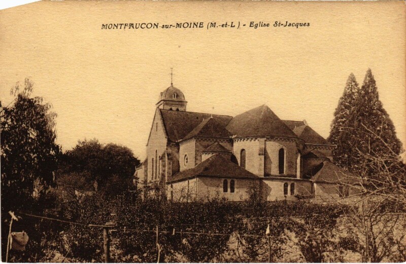 Carte postale ancienne Montfaucon-sur-Moine Eglise Saint-Jacques