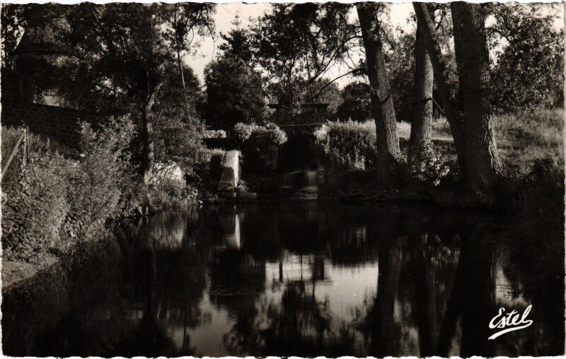 Carte postale ancienne Bures-sur-Yvette Chute et Vannage de l'Yvette France à Bures-sur-Yvette