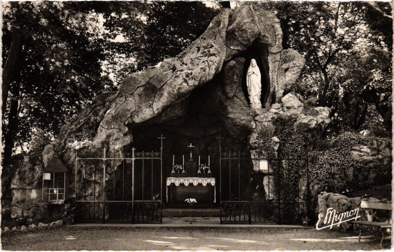 Carte postale ancienne Athis-Mons Accueil Notre Dame de la Charite France à Athis-Mons