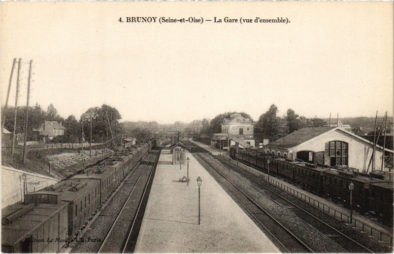 Carte postale ancienne Brunoy La Gare France à Brunoy
