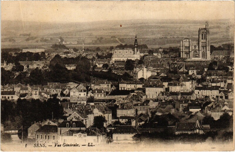 Carte postale ancienne Sens vue générale