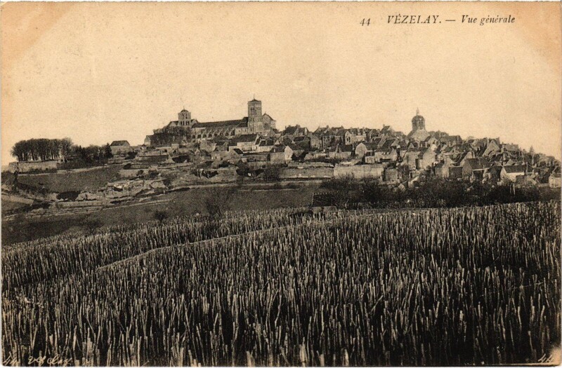 Carte postale ancienne Vézelay vue générale à Vézelay