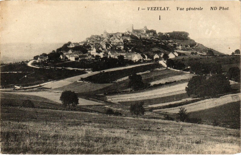 Carte postale ancienne Vézelay vue générale à Vézelay