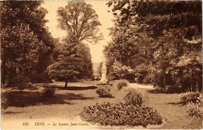 Carte postale ancienne Sens Square Jean-Cousin