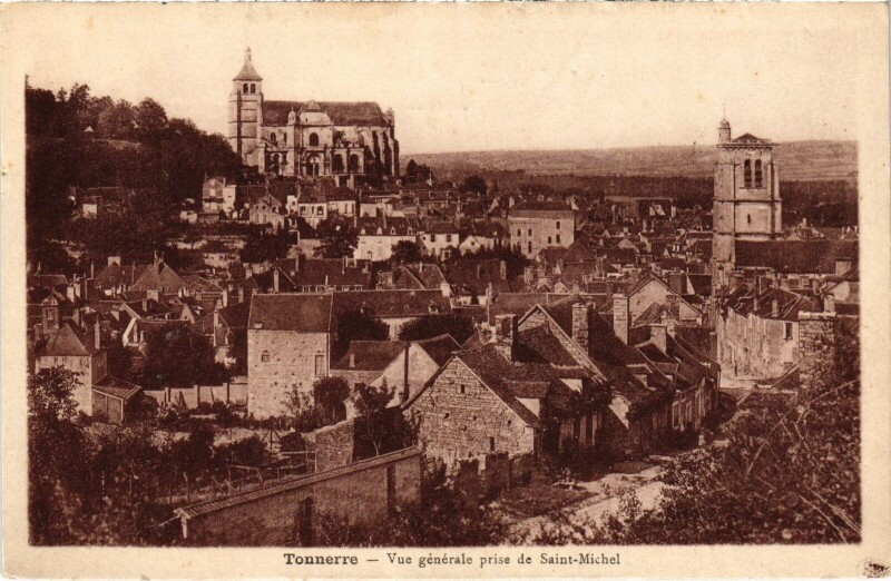 Carte postale ancienne Tonnerre vue générale à Tonnerre