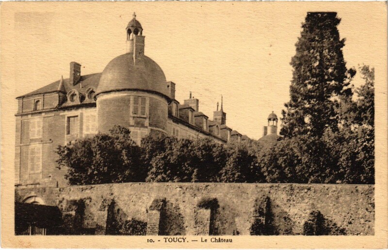 Carte postale ancienne Toucy Le Chateau à Toucy