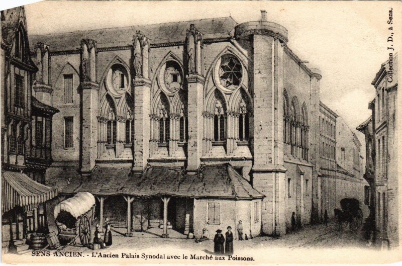 Carte postale ancienne Sens Palais Synodal