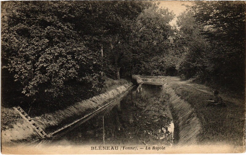 Carte postale ancienne Bléneau La Rigole à Bléneau