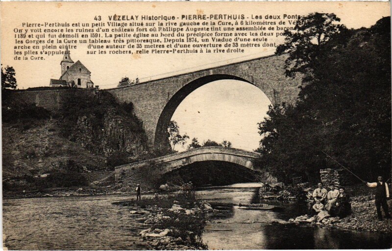 Carte postale ancienne Pierre-Perthuis à Pierre-Perthuis