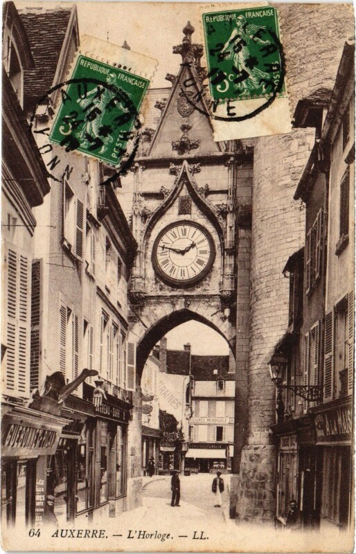 Carte postale ancienne Auxerre horloge à Auxerre