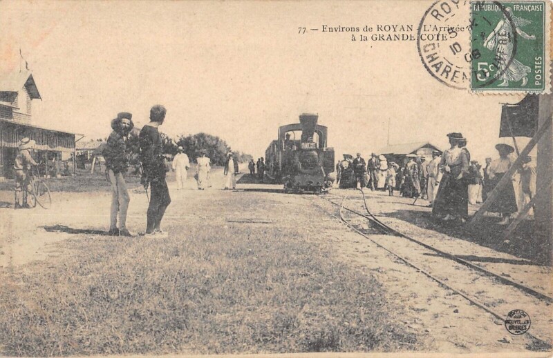 Carte postale ancienne Env.de Royan - L'Arrivee Du Train A La Grande Cote à Royan