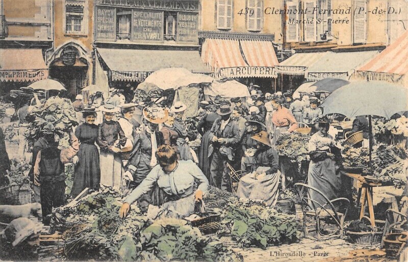 Carte postale ancienne Clermont Ferrand - Marche Saint Pierre à Clermont-Ferrand
