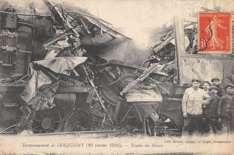 Carte postale ancienne Tamponnement De Serquigny - Trains Du Havre - Catastrophe Du 29 Fevrier 1 à Serquigny