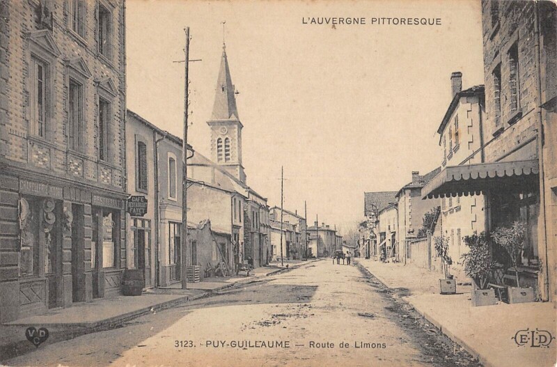 Carte postale ancienne Puy Guillaume - Route De Limons à Limons