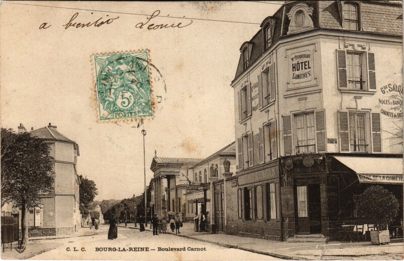 Carte postale ancienne Bourg-la-Reine Boulevard Carnot France à Bourg-la-Reine