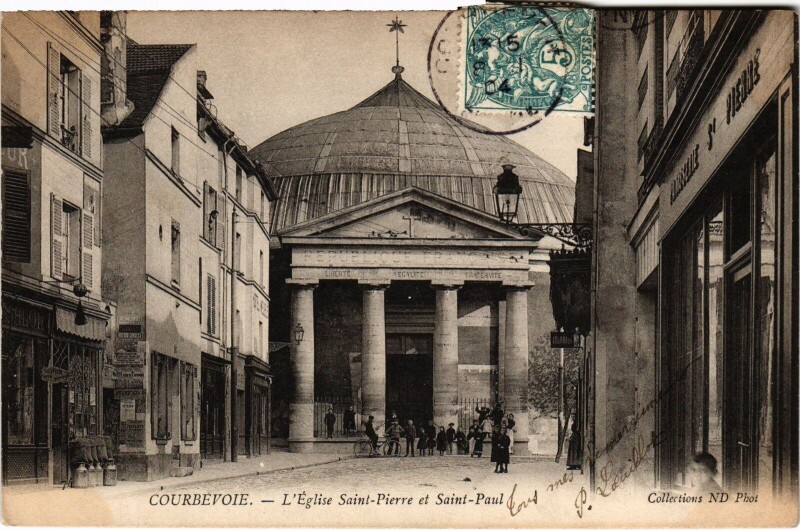 Carte postale ancienne Courbevoie L'Eglise Saint-Pierre et St.Paul France à Courbevoie