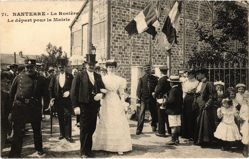 Carte postale ancienne Nanterre La Rosiere, Le depart pour la Mairie France à Nanterre