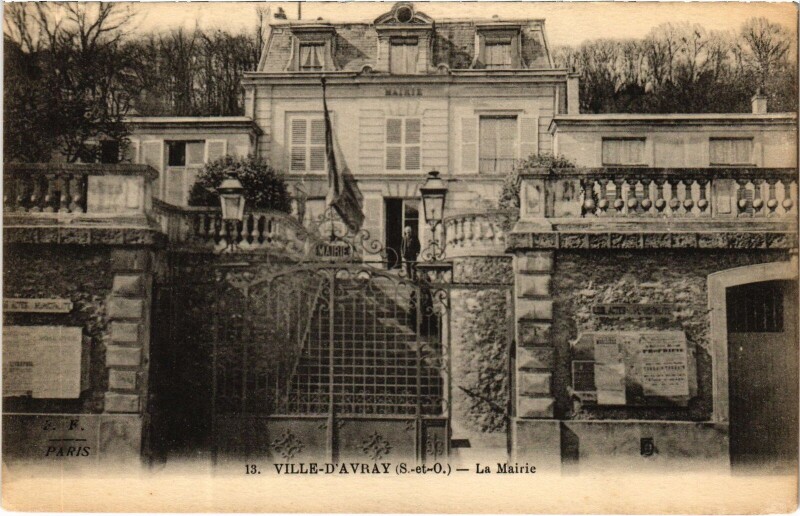 Carte postale ancienne Ville d'Avray La Mairie France à Ville-d'Avray