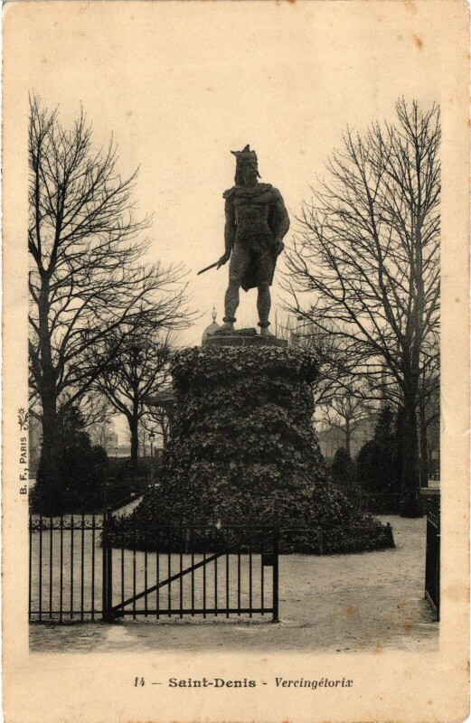 Carte postale ancienne Saint-Denis Vercingetorix France à Saint-Denis