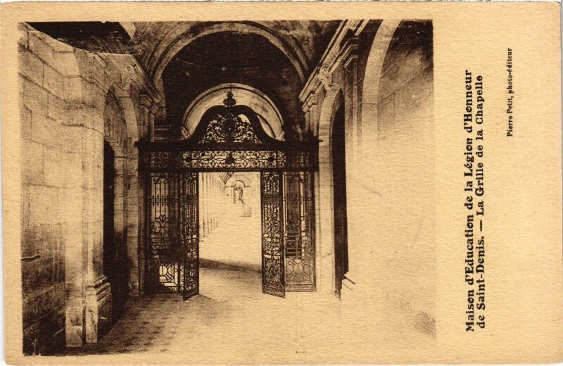 Carte postale ancienne Saint-Denis La Grille de la Chapelle France à Saint-Denis