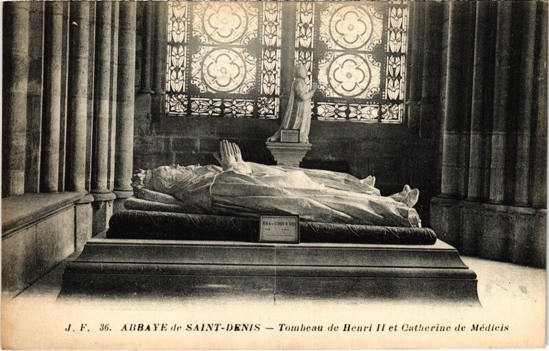 Carte postale ancienne Saint-Denis Tombeau de Henri Ii et de Catherin France à Saint-Denis